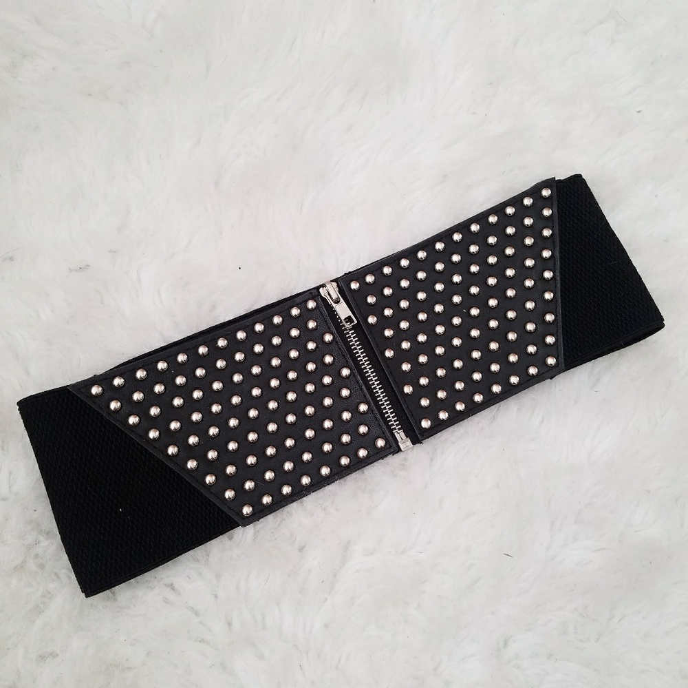 Wide black belt